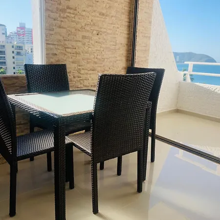 Apartamento ¡Apto Con Vista Al Mar Y Salida Directa A Playa!